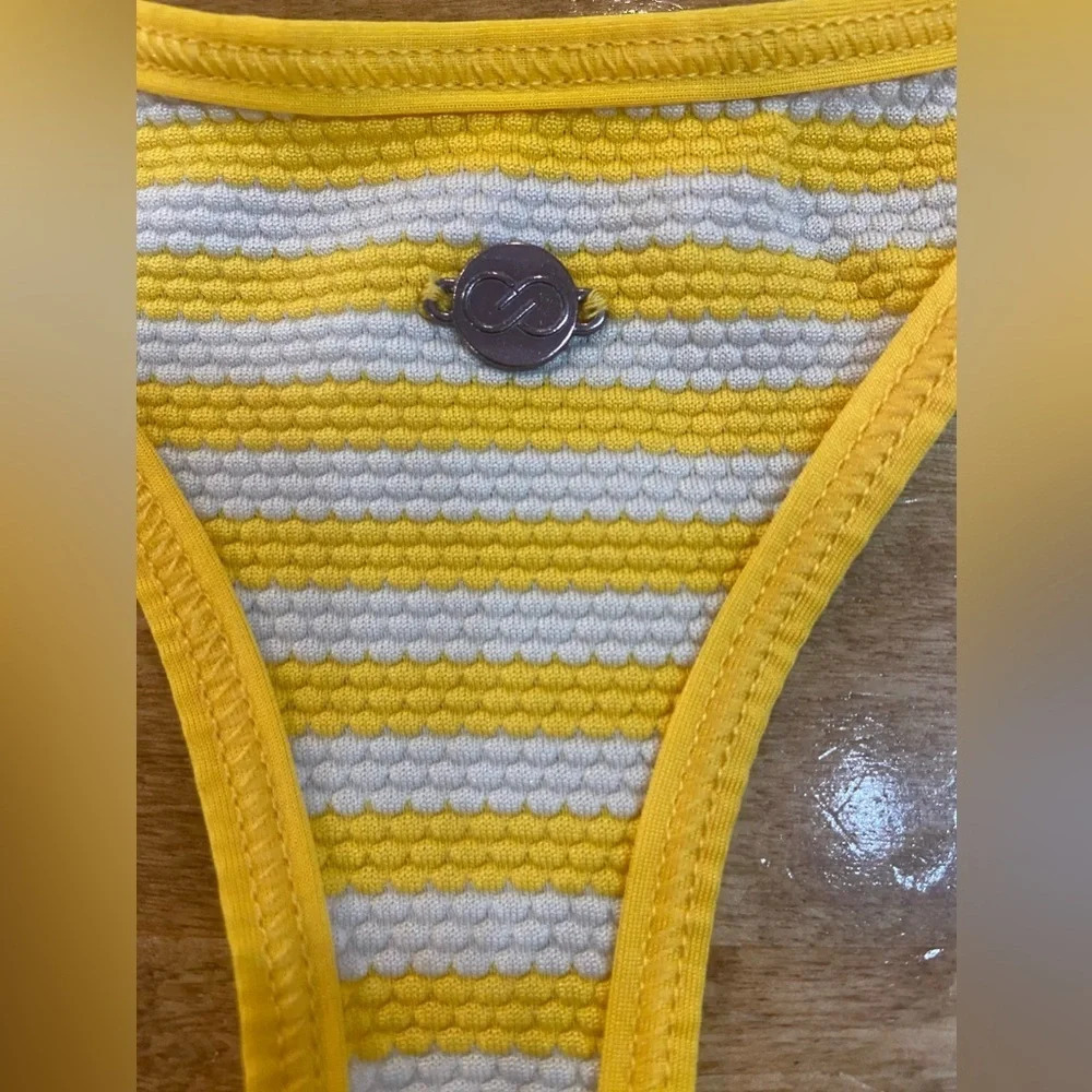 CALIA‎ BY CARRIE UNDERWOOD Striped Yellow Athletic Razorback Tank Top Small - Picture 9 of 9